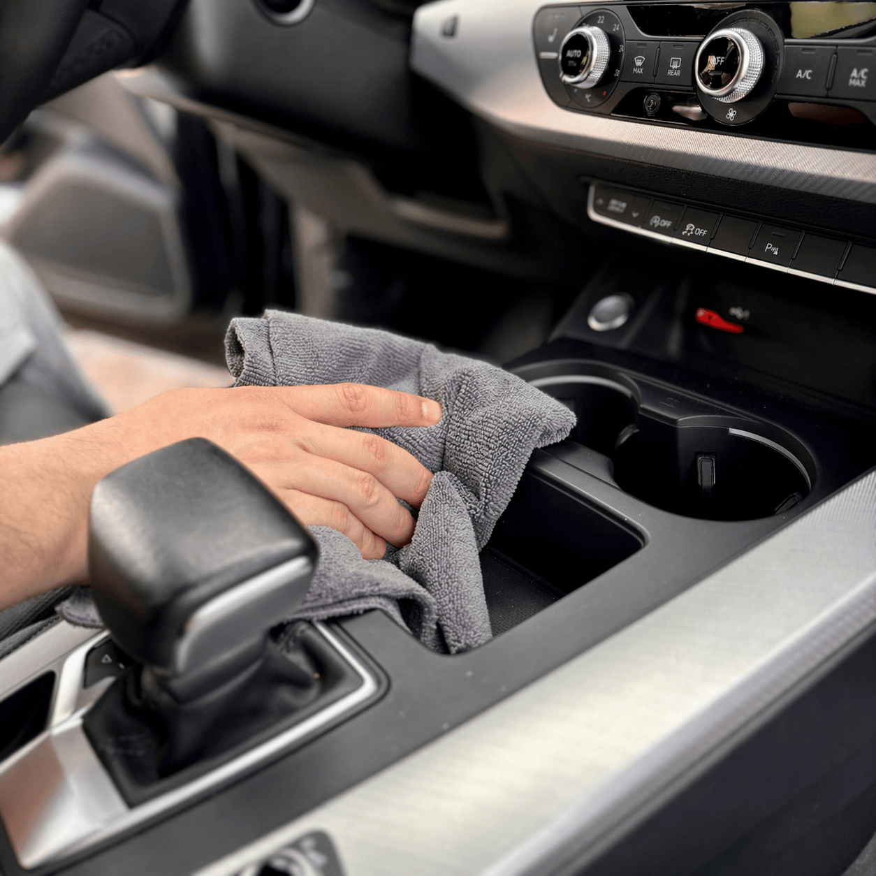 THE DETAIL SLAVE | Toalla de Microfibra para Coche Edgeless Multiusos - 350GSM Creamy